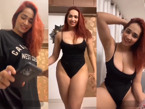 Aditi Mistry Viral Black Swim Suit Nude Boobs Pop out 40-Minute Live Recording 1