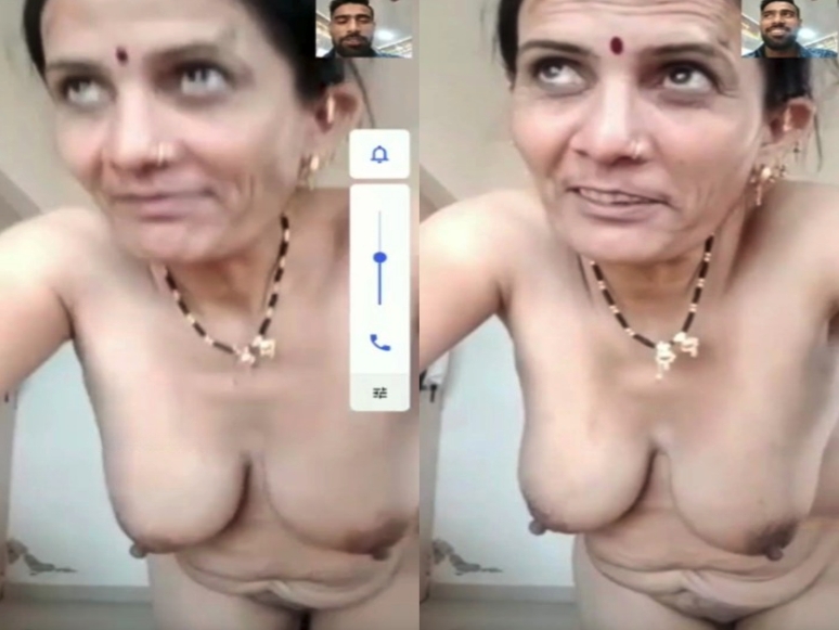 Desi mature aunty nude on WhatsApp video call sex