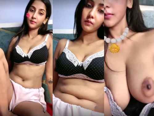 Tanuja Showing Boobs and Teasing on Tango Live