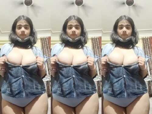 BigBoob Sexy Chubby Tanker Girlfriend Showing Her Boobs to Bf
