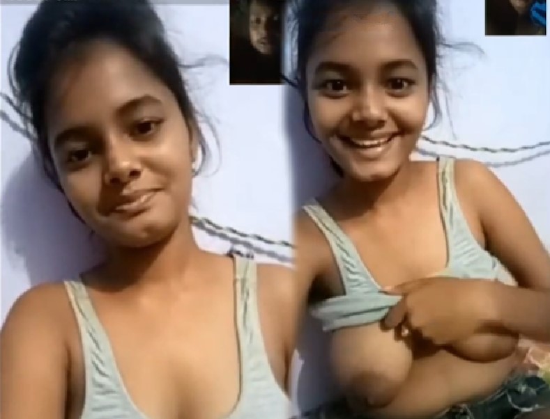 Desi Teen Girl Showing Big Boobs on video Call to Boyfriend