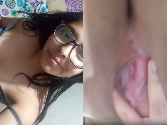 Desi cutie showing boobs and fingering pussy