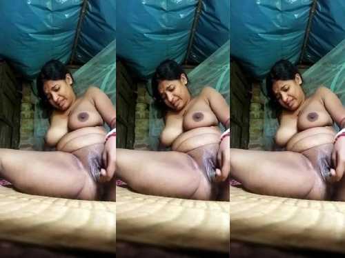 Unsatisfied desi village xxx bhabhi with big brinjal