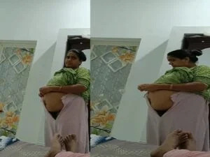 Busty bhabhi pussy showing caught on hidden sex cam