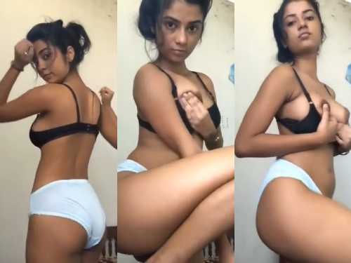 Model naughty girl shilpa fingering and squeezing boobs