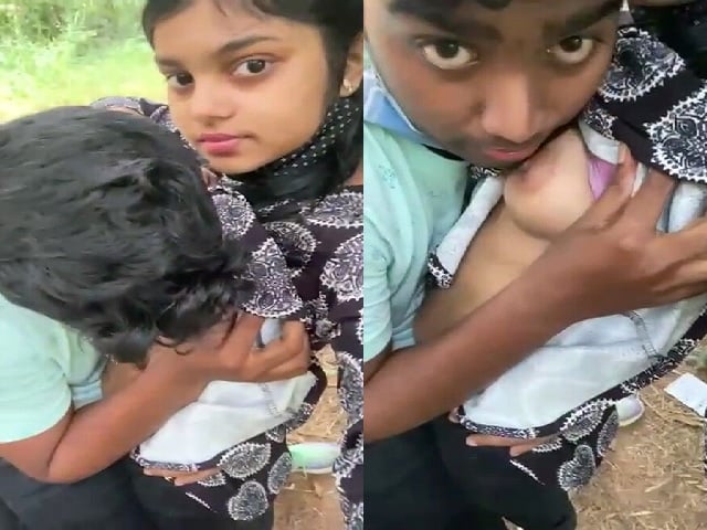 Indian girlfriend boob press and sucking viral MMS