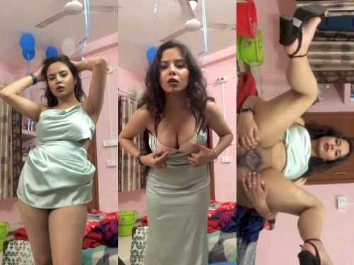 After Birth day Party Ended Girlfriend Make a Sexy Nude Video For Lover