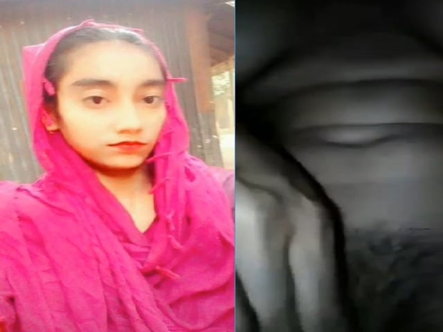 Bangladeshi Sex Chat Girl Showing Hairy Wet Pussy