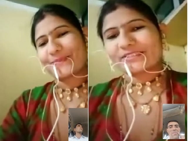 Rajasthani Sex Village Aunty Showing Nude Body