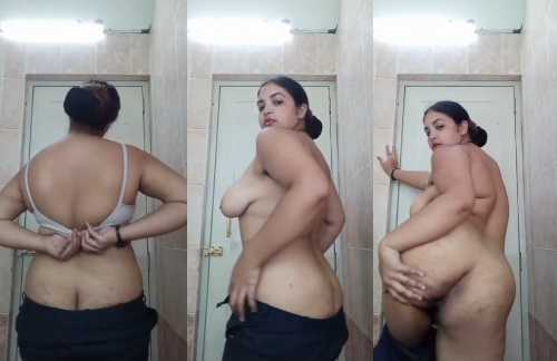 Super Sexy Super Cute Chubby Girlfriend Showing Asshole On Camera