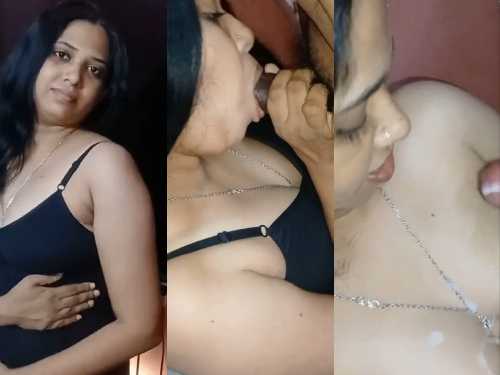 Horny Bhabhi Giving Blowjob to Ex lover dick after marriage