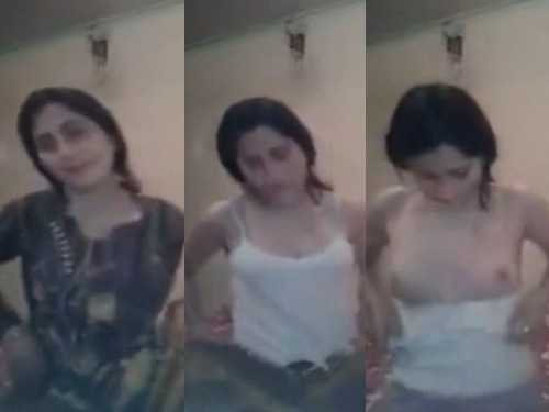 Naughty Kashmiri GF Films Herself Pleasuring for BF’s Satisfaction
